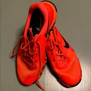 NIKE MEN METCON 2 AMP TOTAL CRIMSON-BLACK